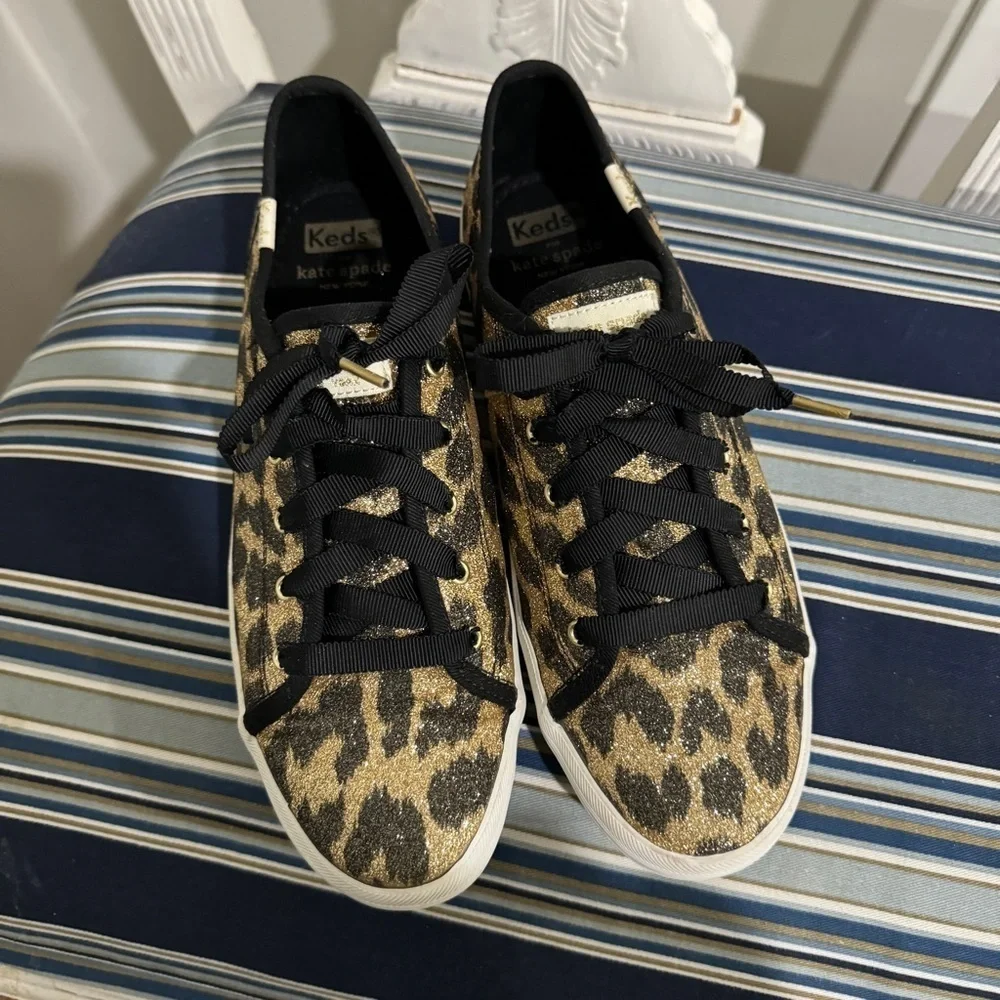 KATE SPADE X KEDS Womens Leopard Printed & Glitter Covered Canvas Sneakers - 6